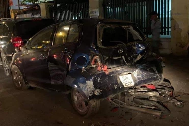 Oto tong lien hoan, ba bau nguy kich hinh anh