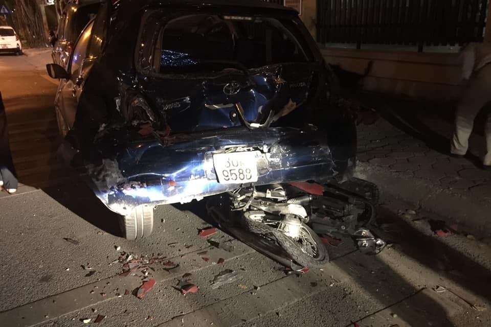 Ôtô đâm liên hoàn bà bầu nguy kịch ảnh 1 Oto dam lien hoan ba bau nguy kich anh 1