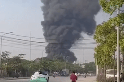 Chay kho nhua o Ha Noi hinh anh