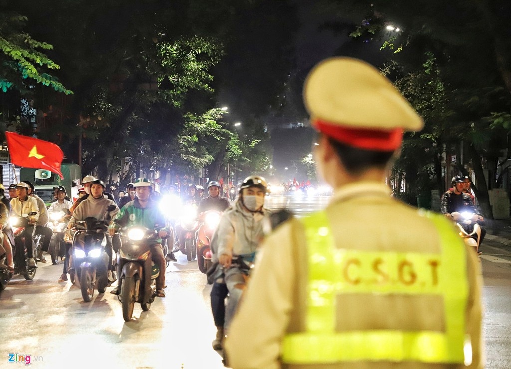 Phan luong truoc tran Viet Nam - Thai Lan anh 1