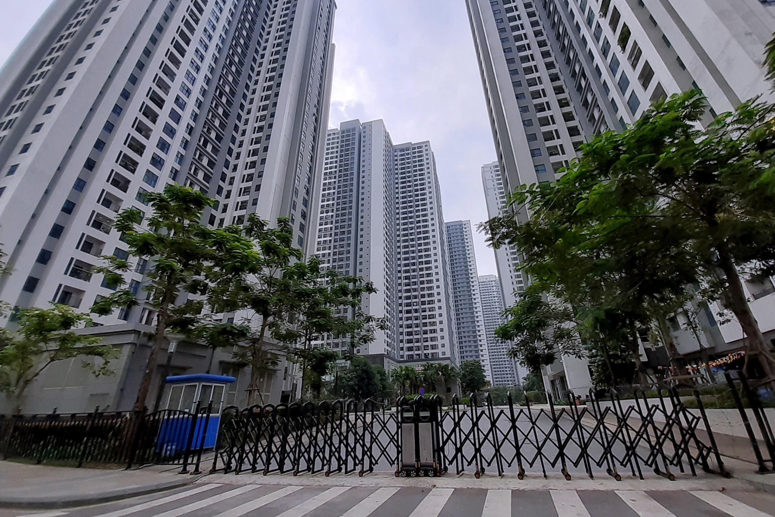 Bo me cai va truoc khi be gai roi tu tang 39 chung cu Goldmark hinh anh