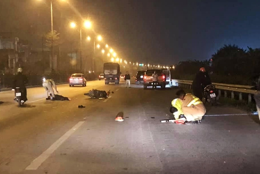 Xac dinh danh tinh tai xe tong thuong uy canh sat giao thong hinh anh