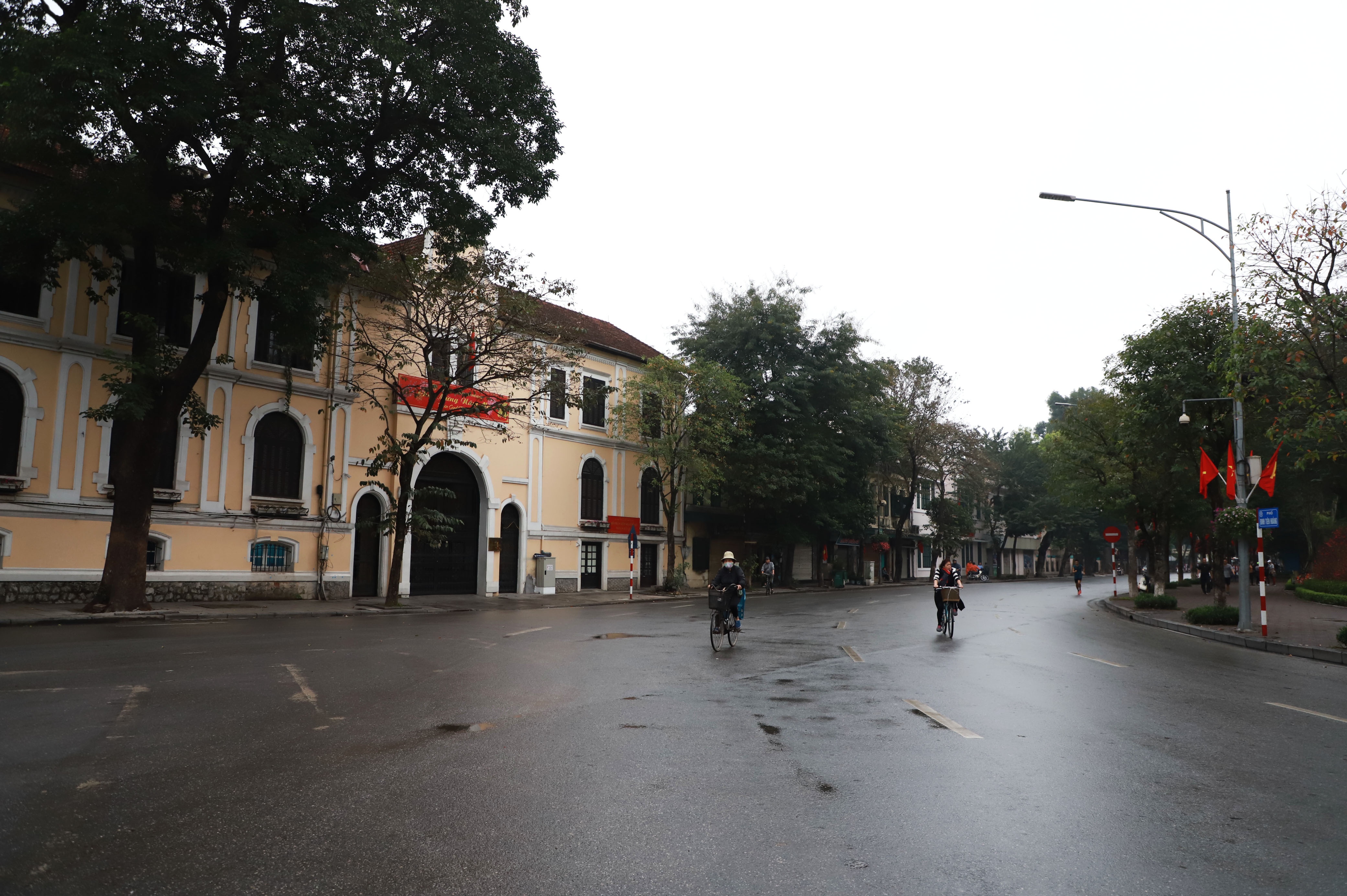 Ha Noi sang 30 Tet anh 4