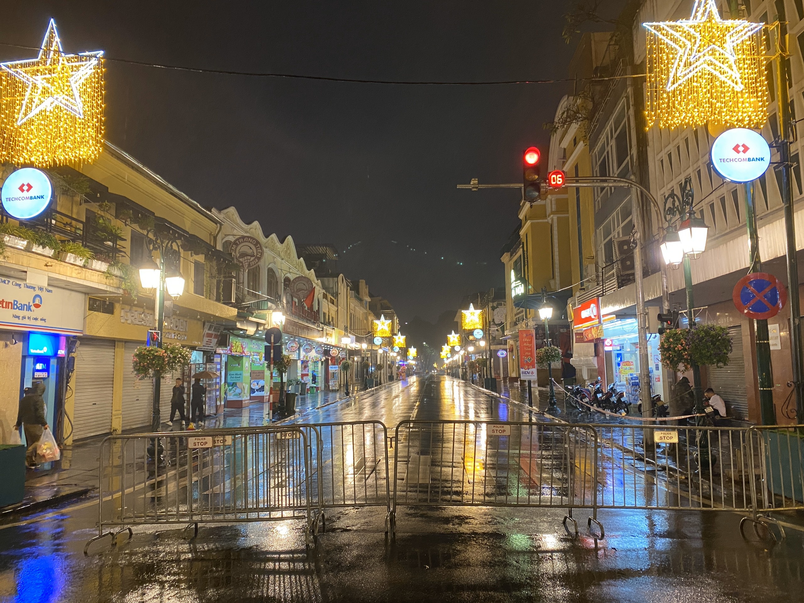 Hà Nội đêm giao thừa ảnh 7 Ha Noi dem giao thua anh 7