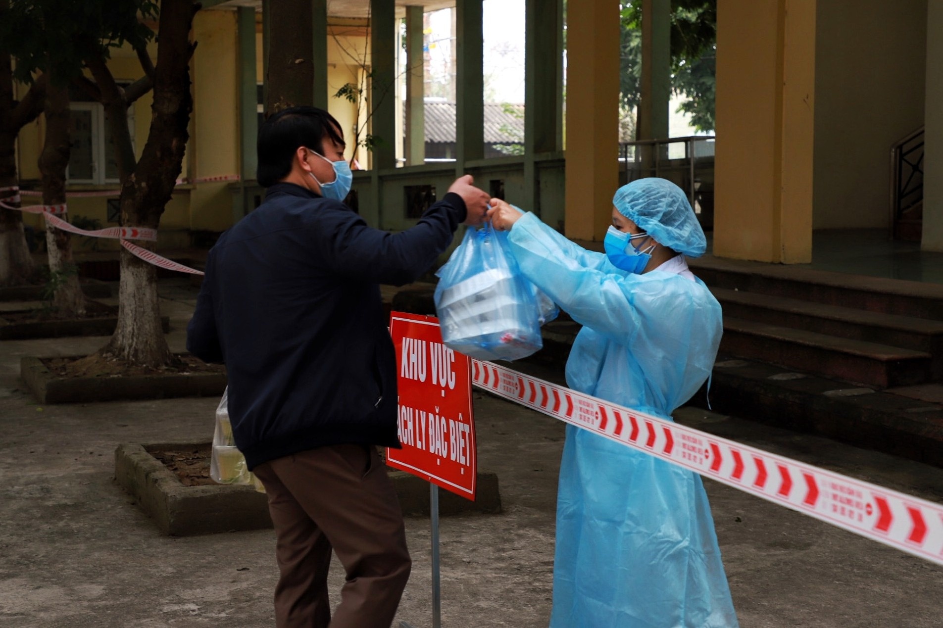 Dich virus corona anh 8