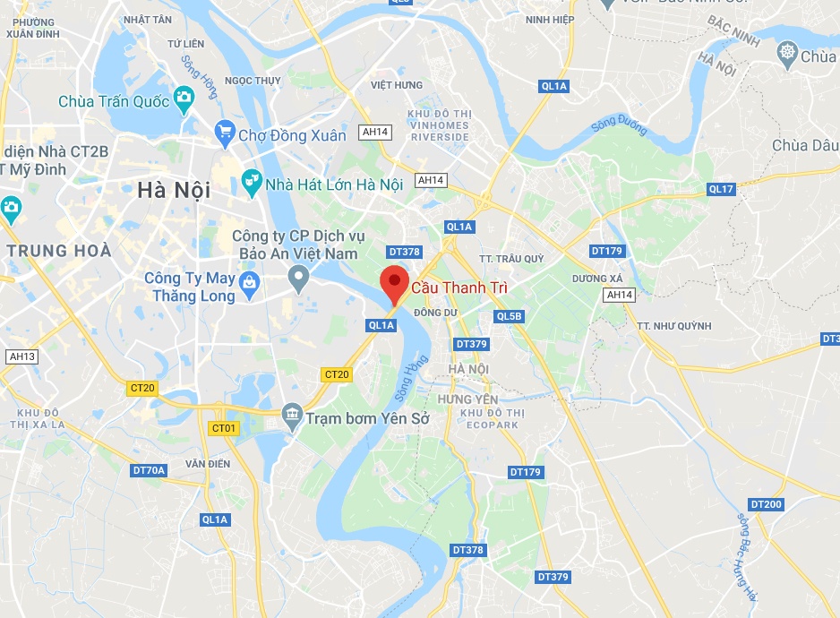 Dat con xin tien tren cau Thanh Tri bi dam chet anh 2