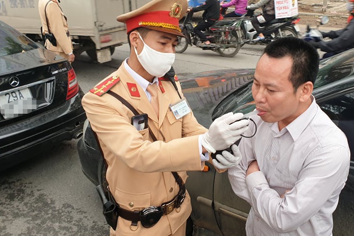 Vi phạm nồng độ cồn ảnh 1 Vi pham nong do con anh 1
