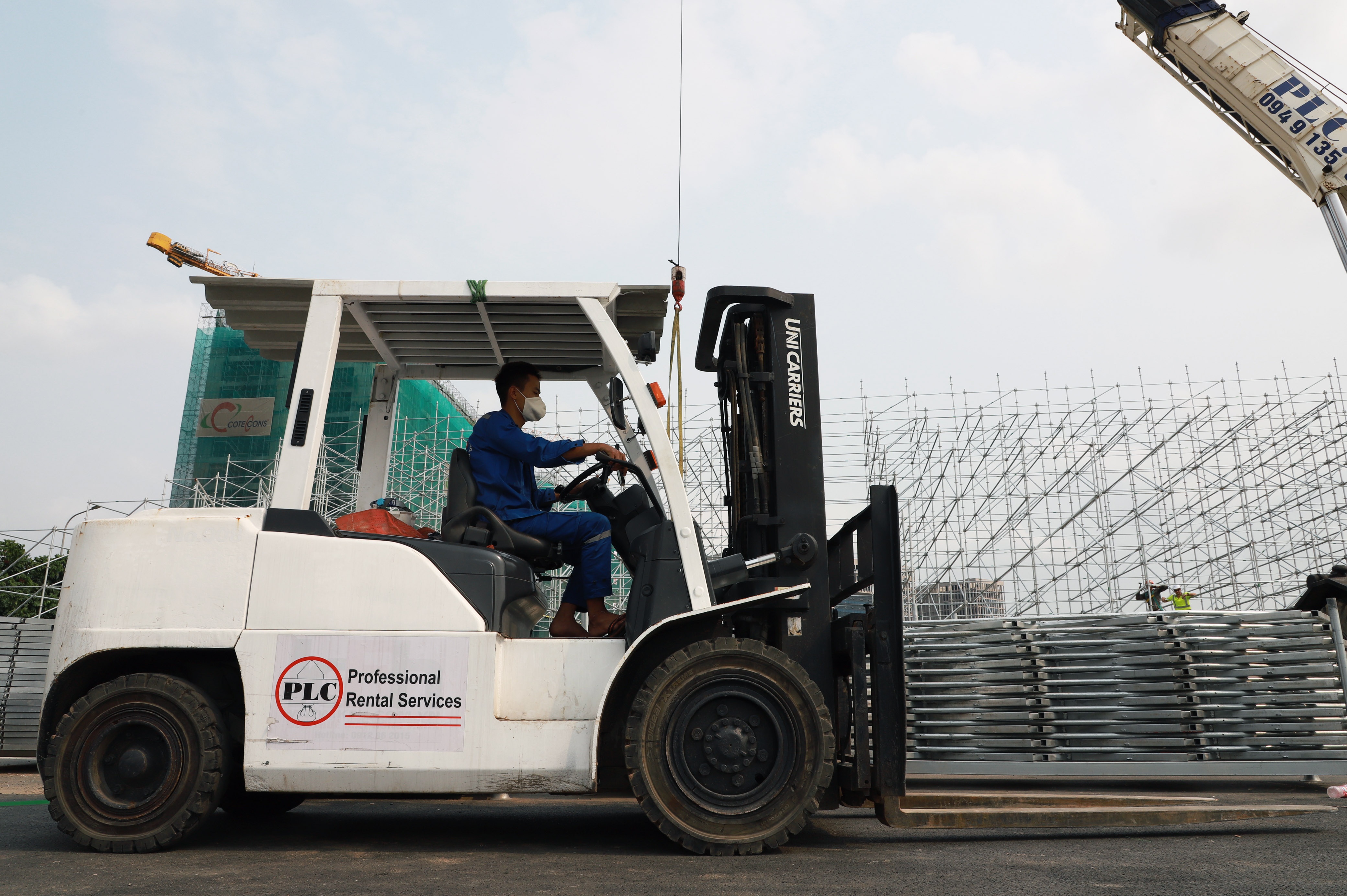 Thao do khan dai F1 anh 4