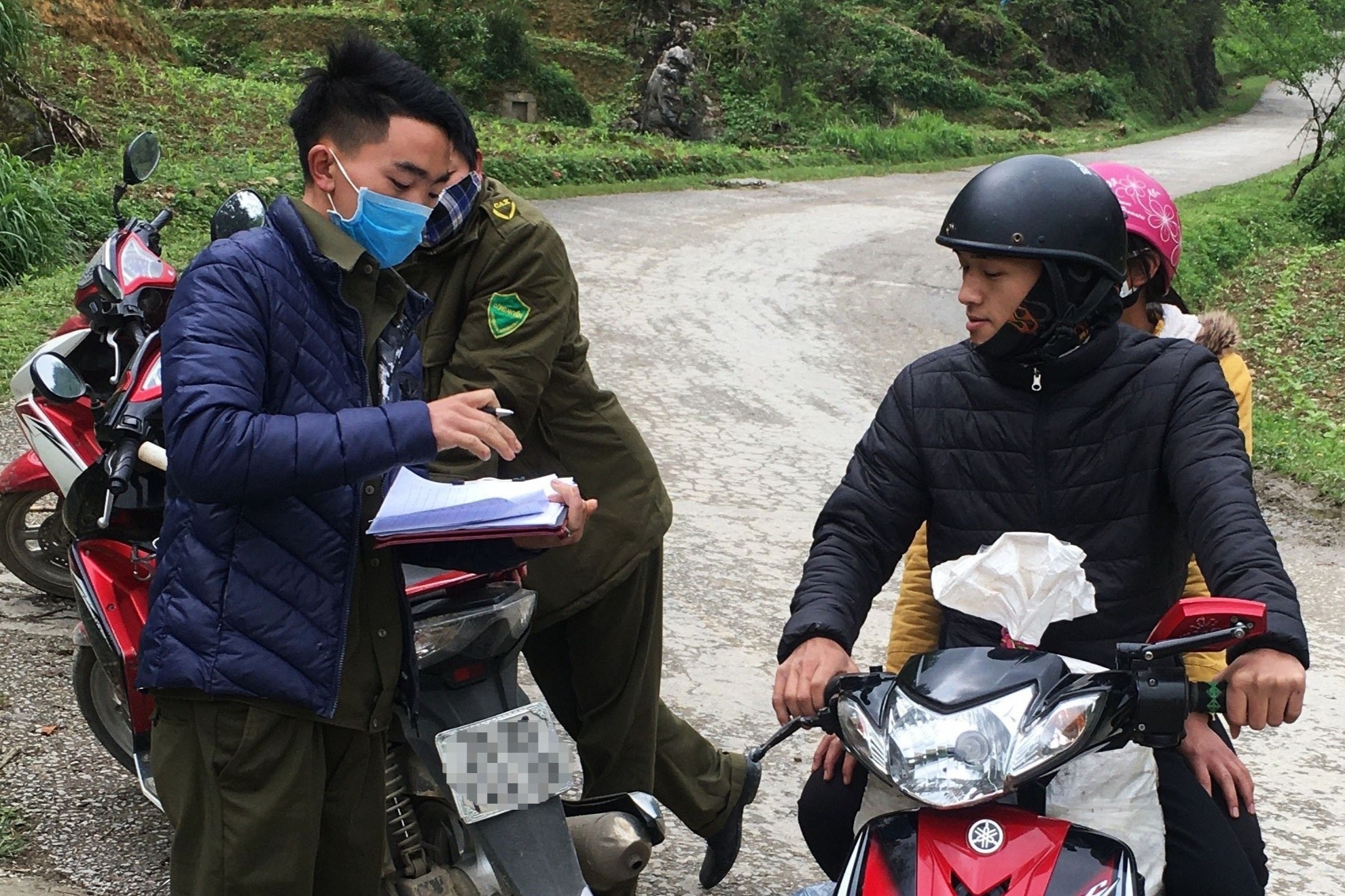 Ha Giang vao nhom 'nguy co cao' ve dich Covid-19 sau ca 268 hinh anh