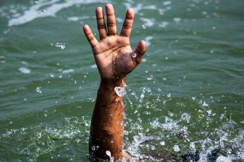 3 tre nho tu vong khi ra suoi choi hinh anh