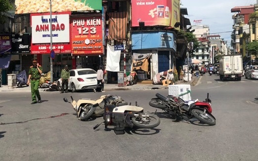 Mercedes tong lien hoan anh 1