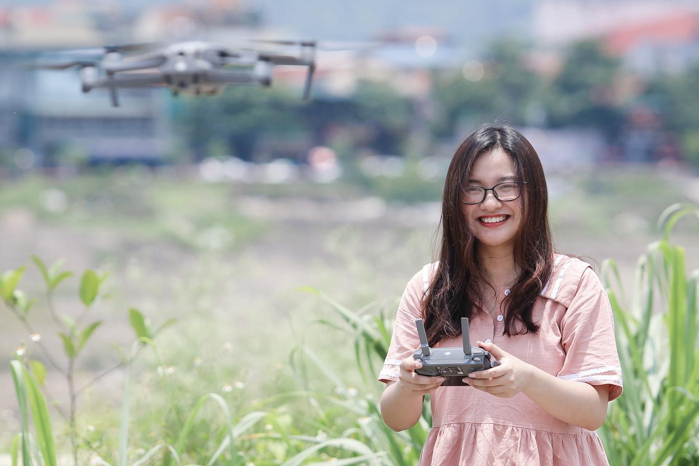 Thu tuong chi dao khu vuc cam bay, han che flycam hinh anh