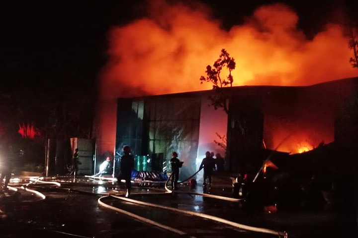 Chay lon o Ha Noi hinh anh