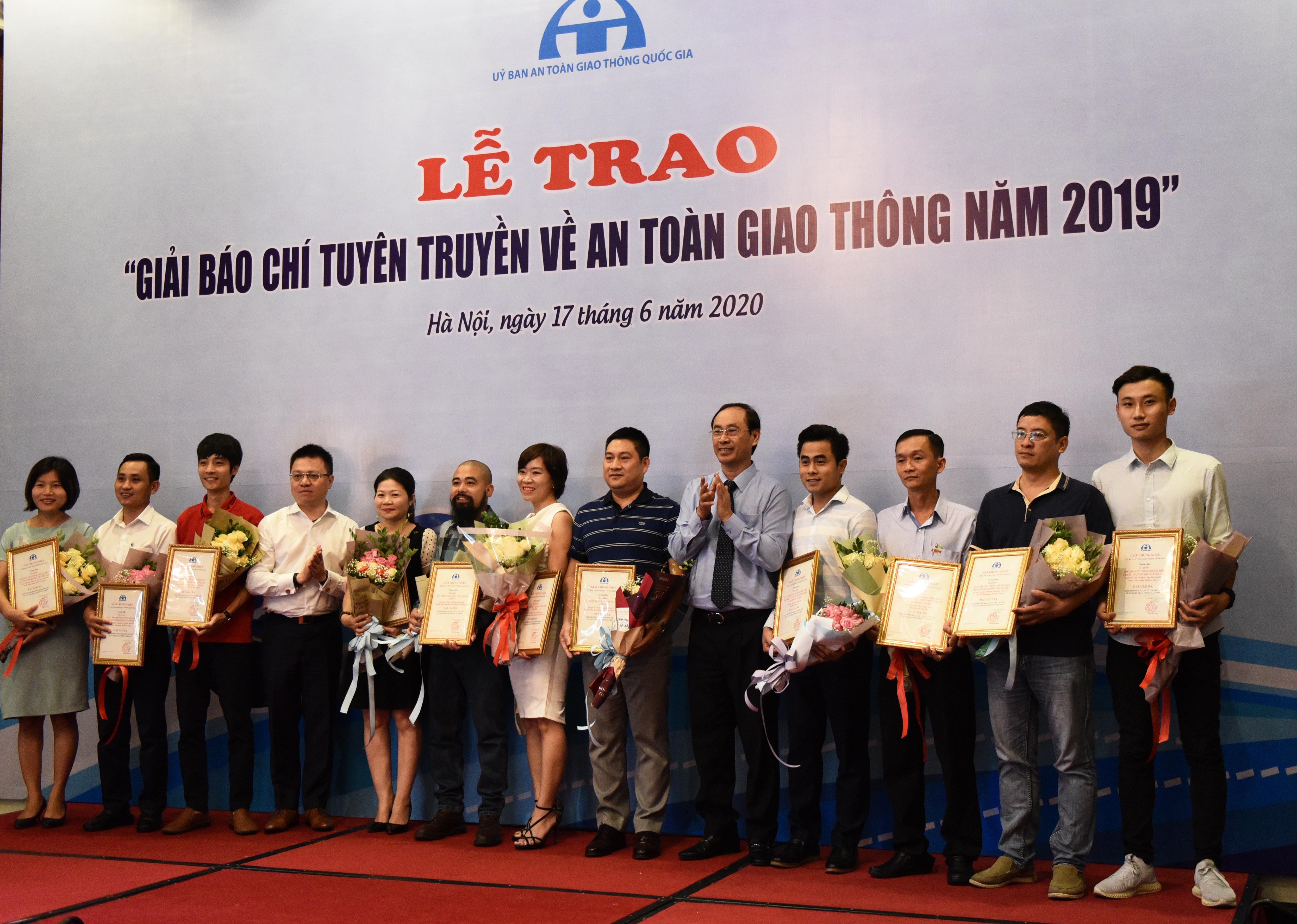 Zing dat giai viet ve an toan giao thong 2019 anh 2