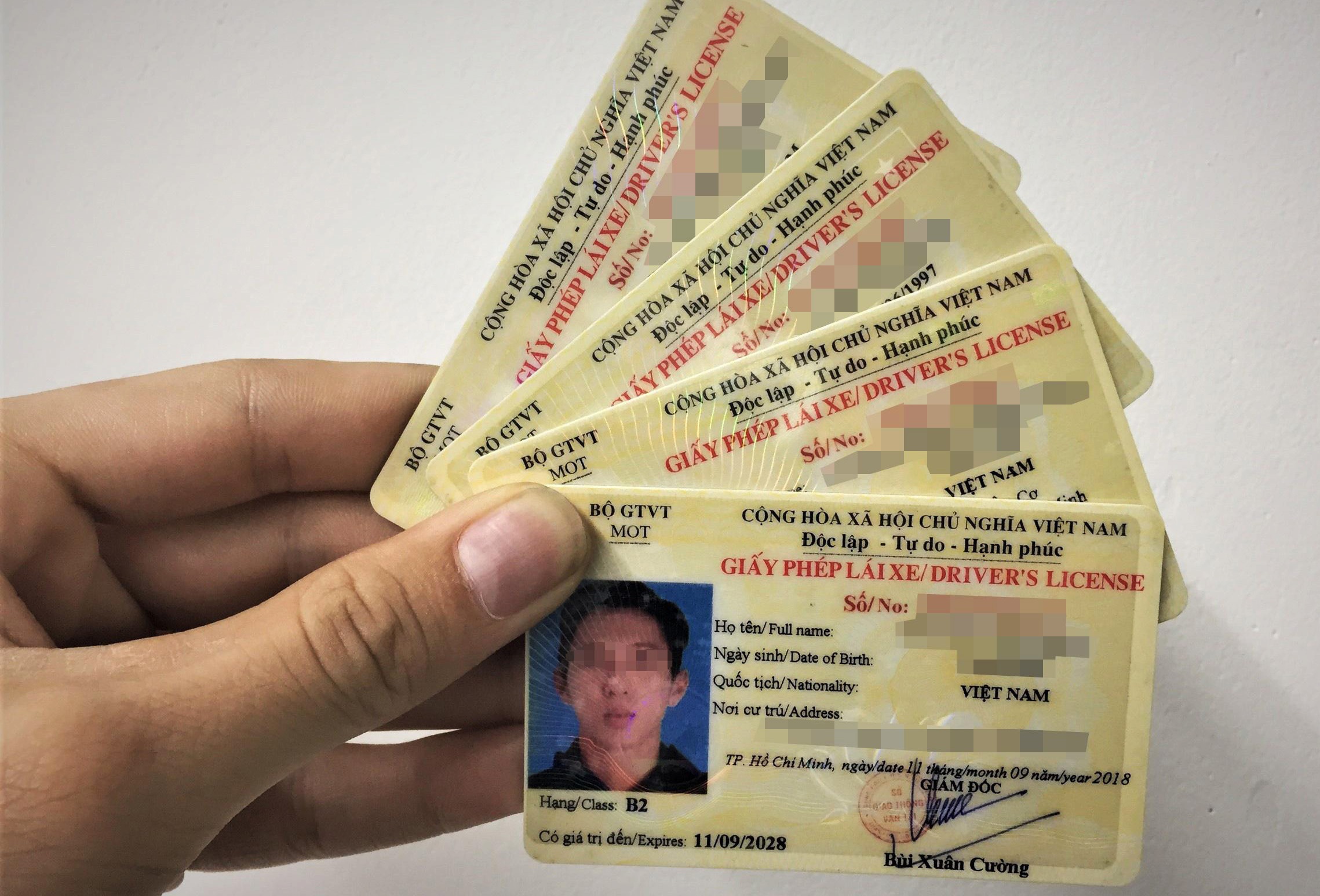 De xuat rut thoi han giay phep lai xe con 5 nam hinh anh