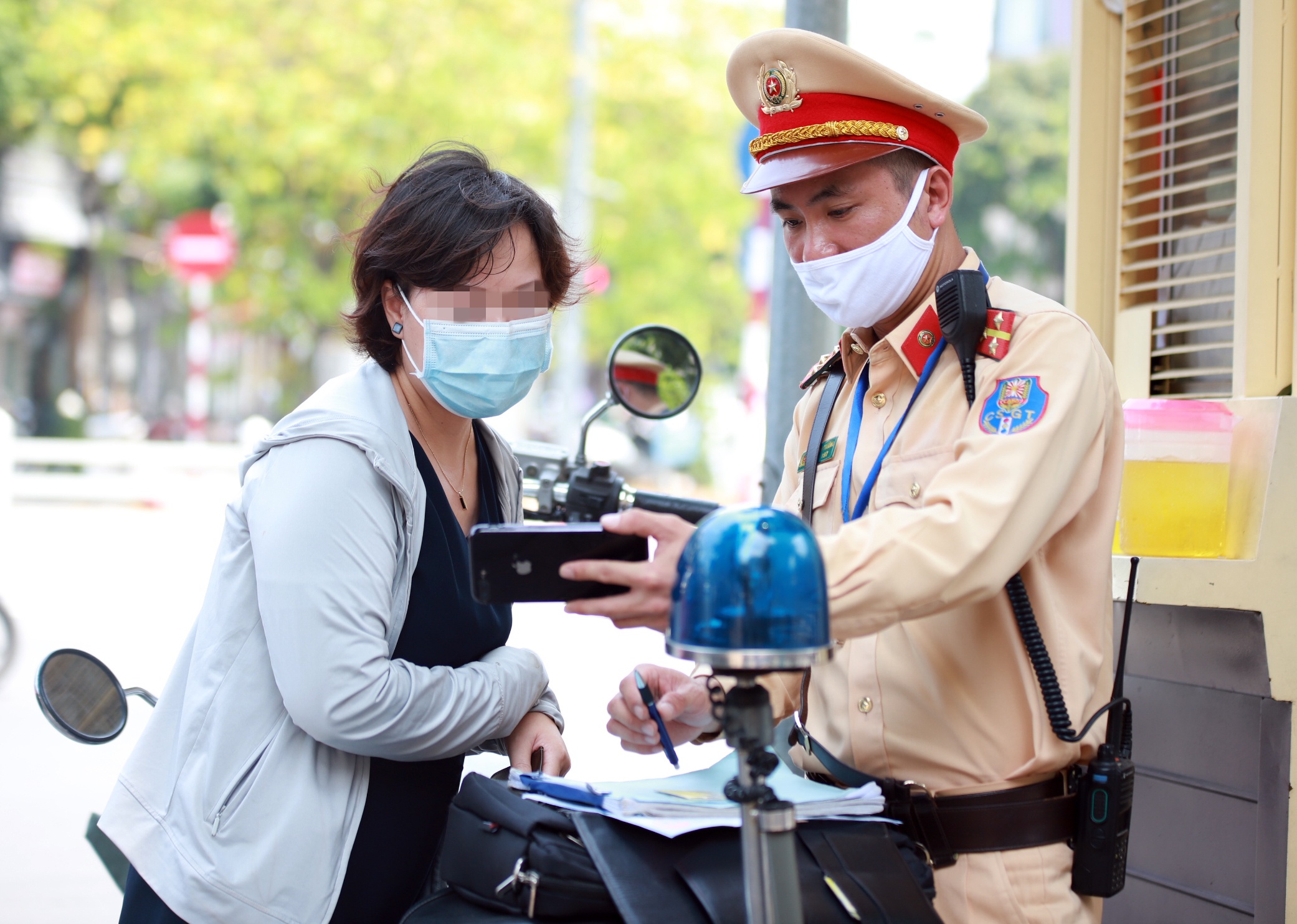 Xu phat giao thong qua camera anh 6