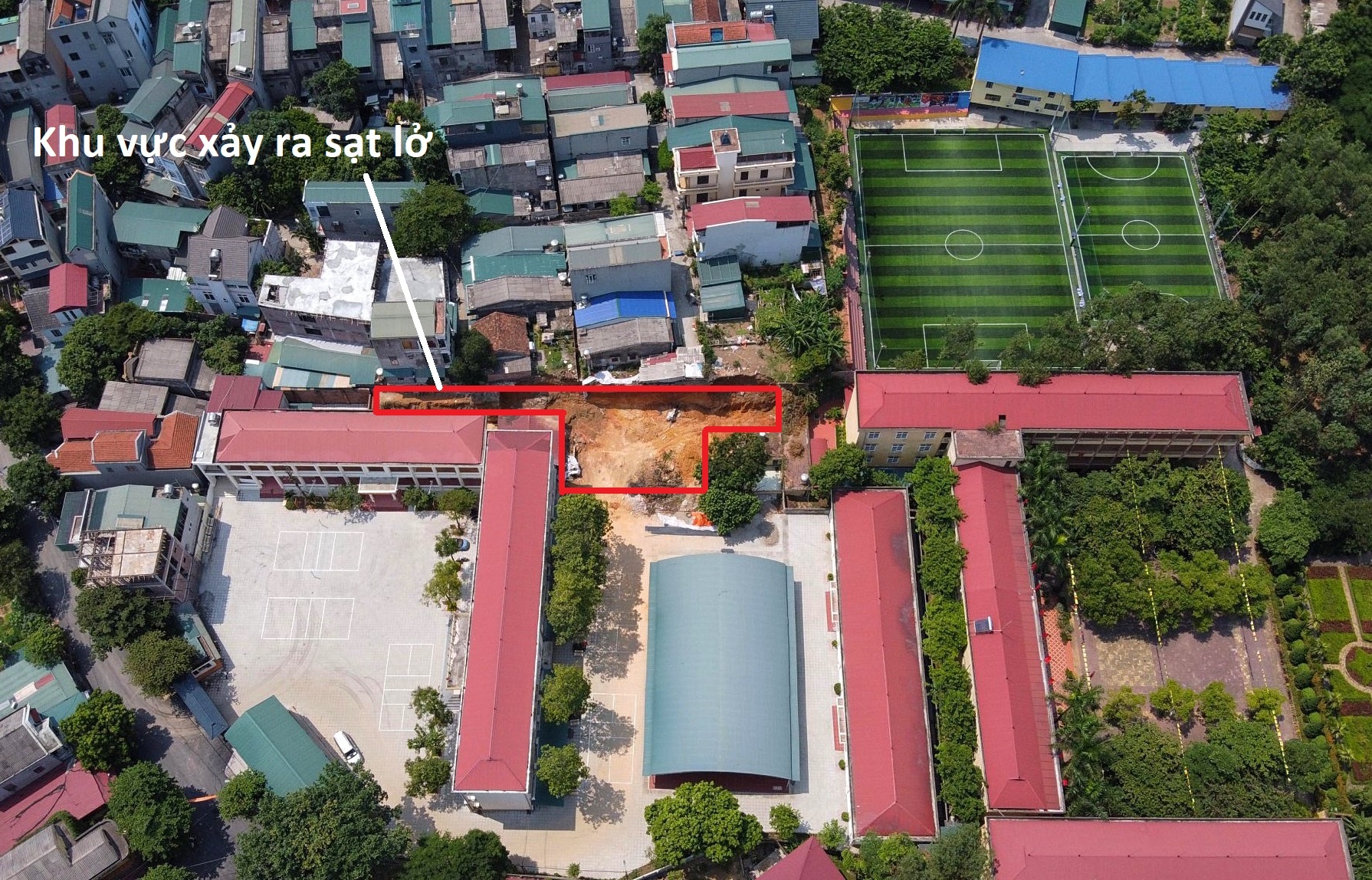 Sat lo Phu Tho lam 4 nguoi chet anh 1