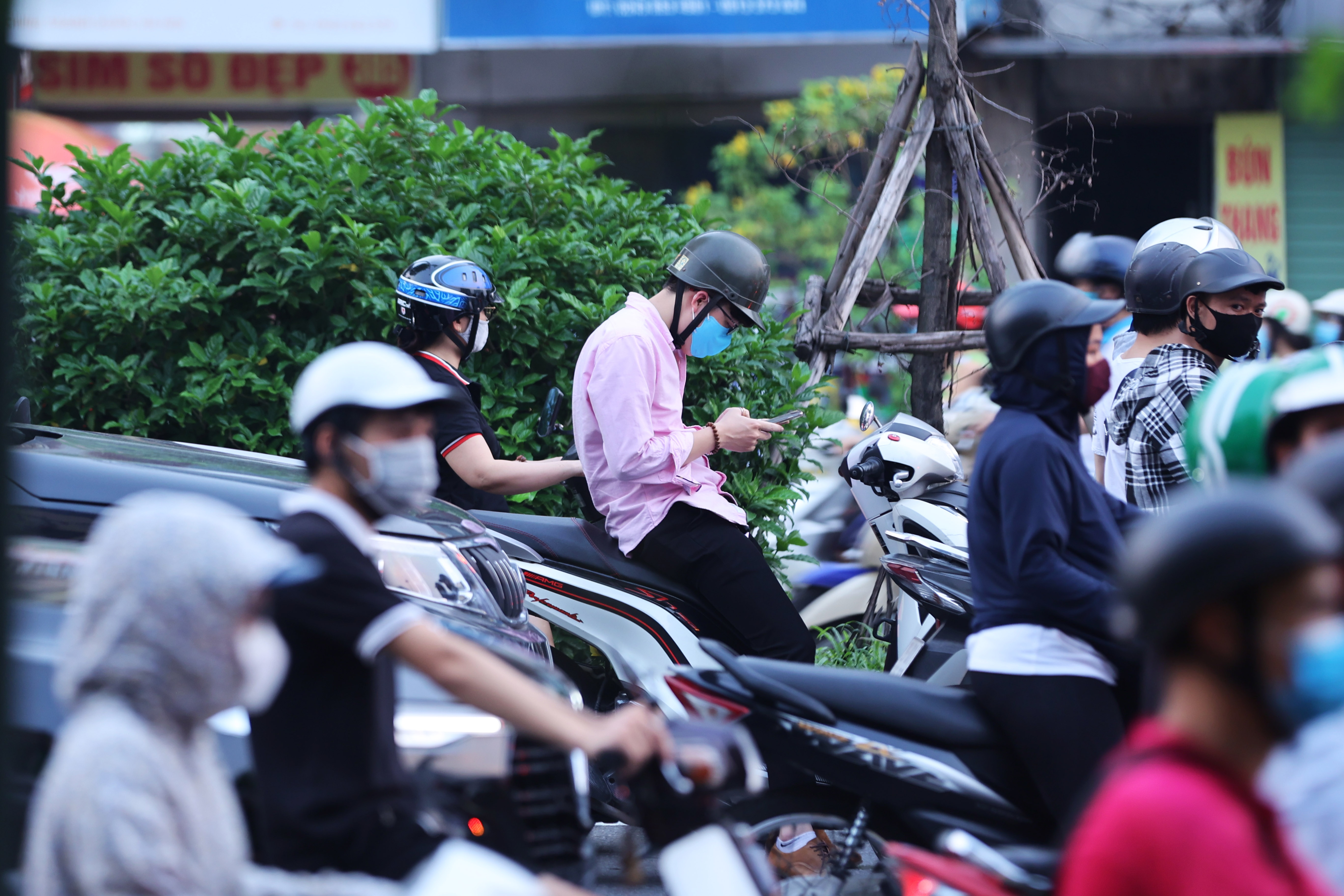 Tắc đường Ngã Tư Sở ảnh 5 Tac duong Nga Tu So anh 5