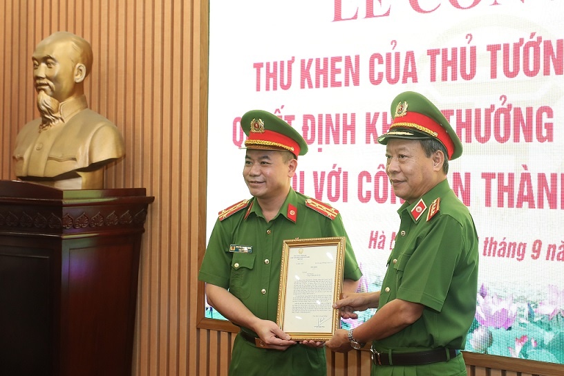 Thu tuong khen Cong an Ha Noi anh 1