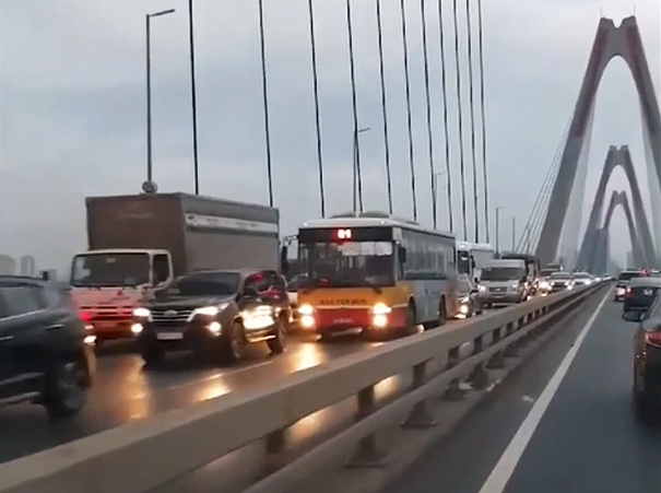 Tai nan cau Nhat Tan anh 2