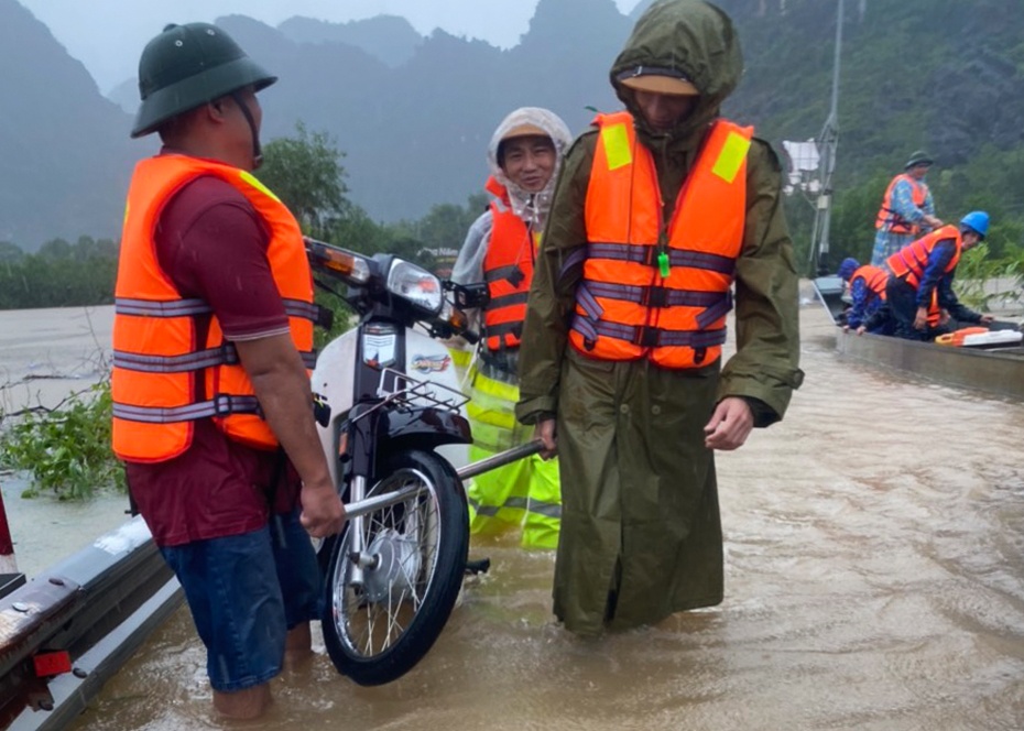 Ngập tại Quảng Bình Hà Tĩnh ảnh 2 Ngap tai Quang Binh Ha Tinh anh 2