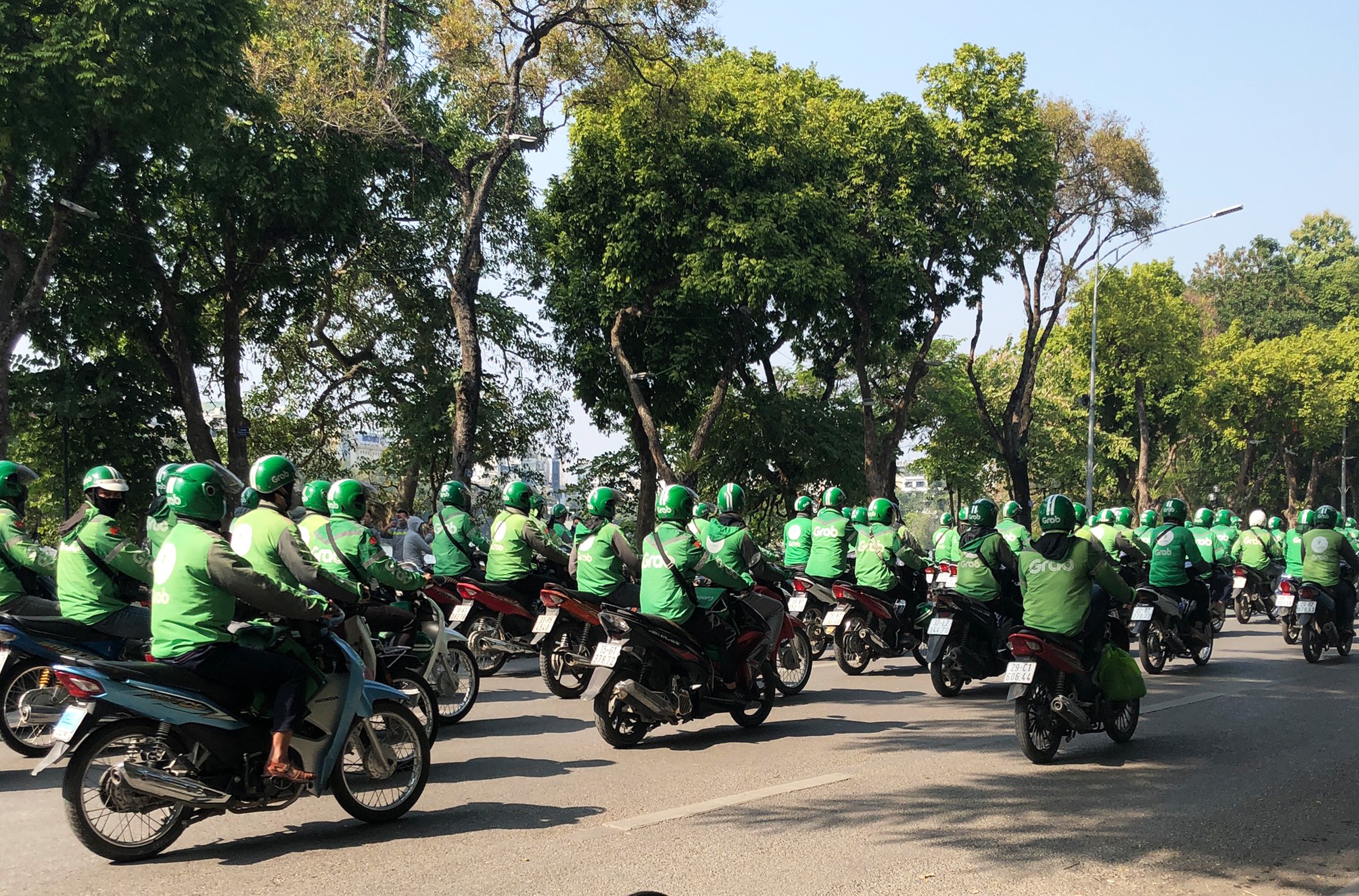 tai xe Grab bieu tinh anh 1