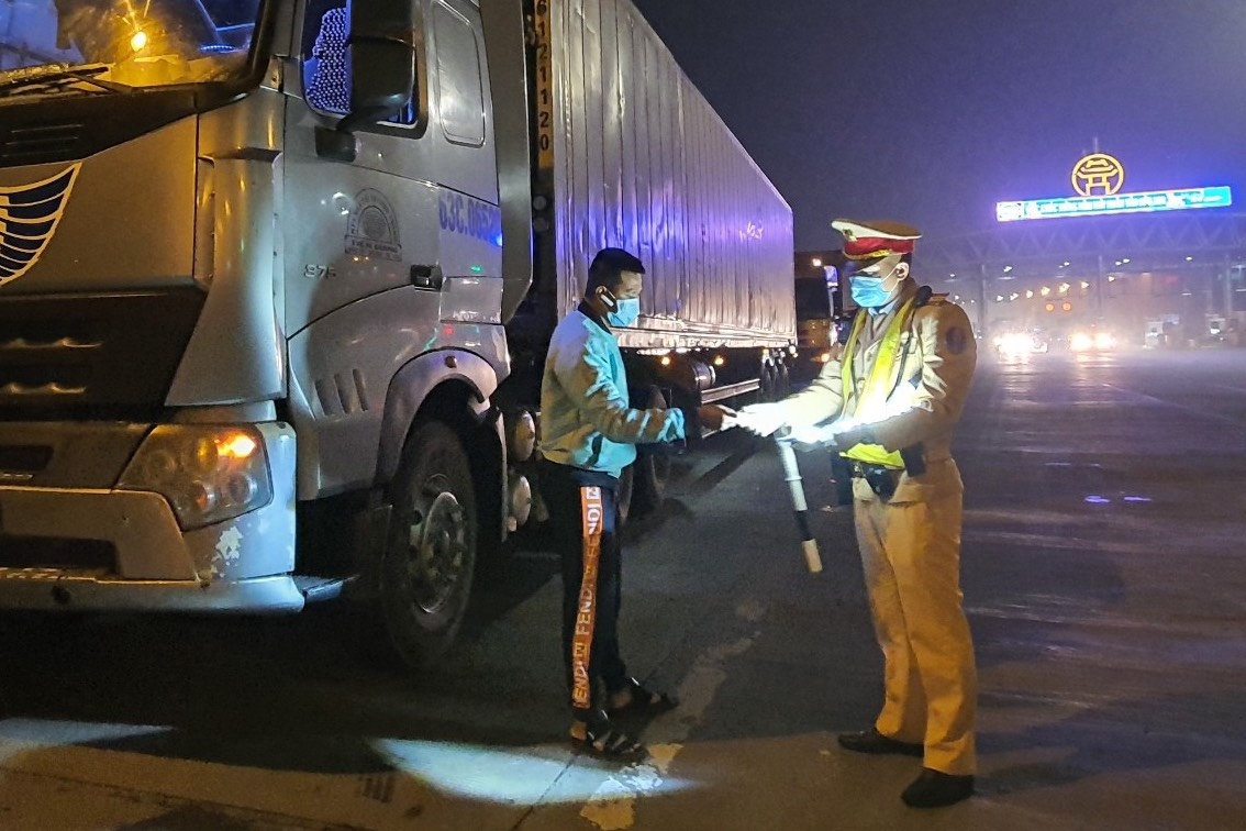 Cao diem xu ly vi pham nong do con anh 1