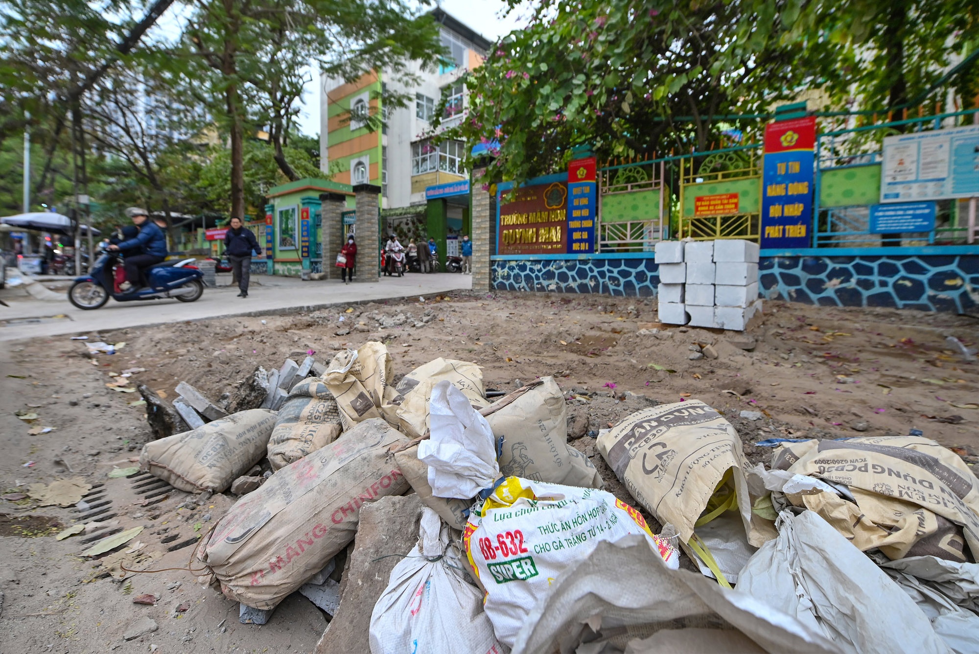 Lat da via he chua ha ngam day cap anh 9