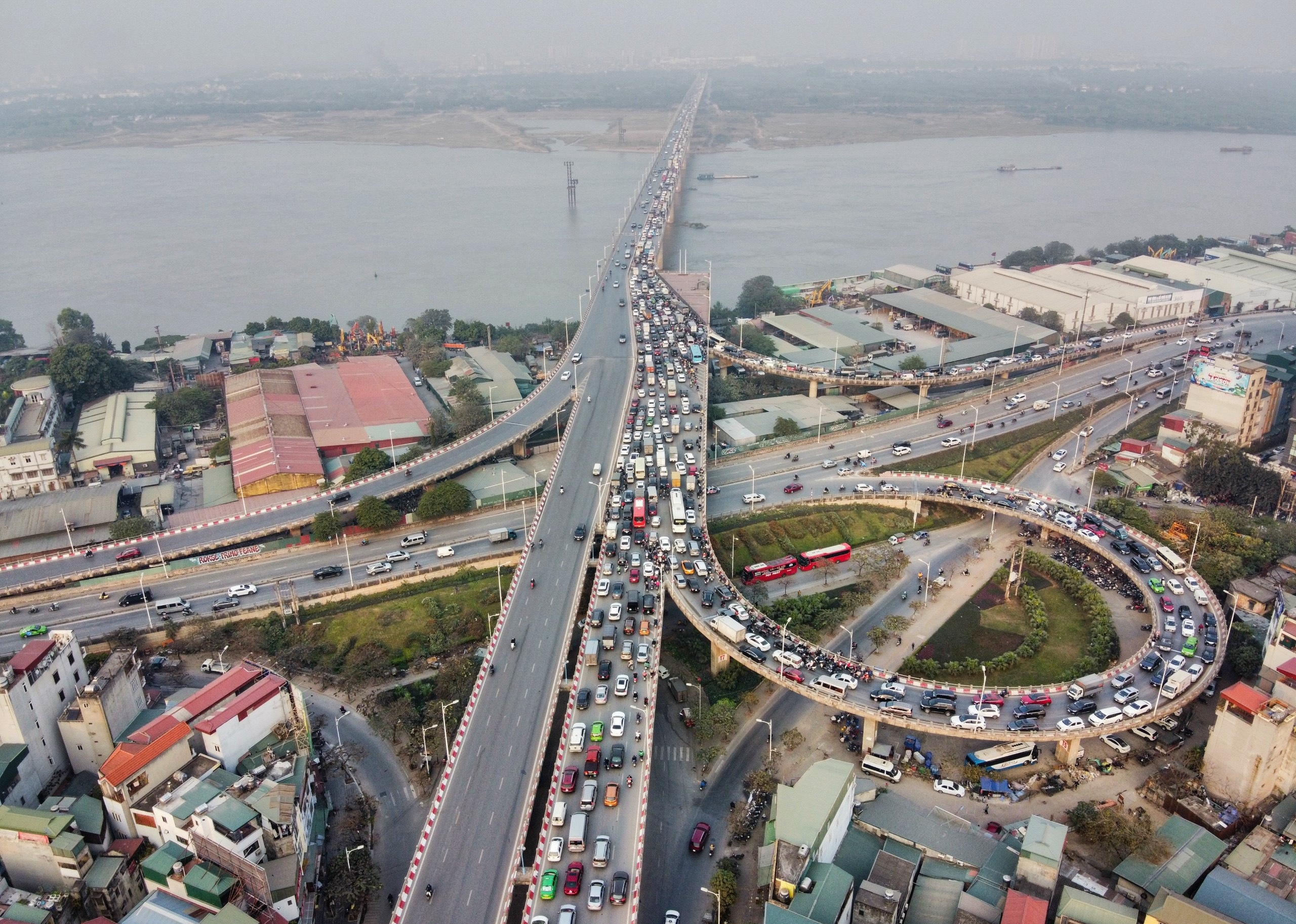 Tac cau Vinh Tuy anh 3