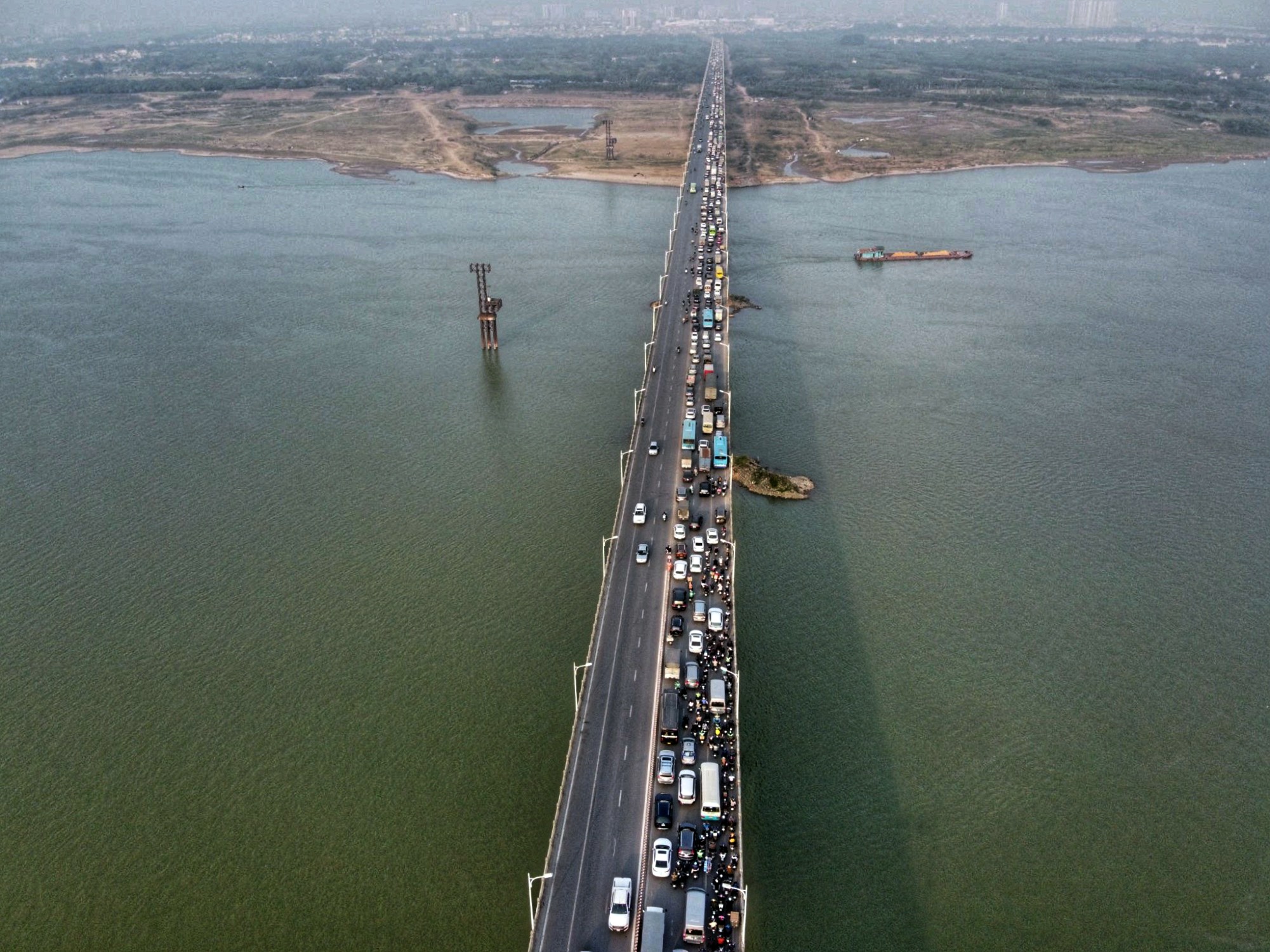 Tai nan 5 xe cau Vinh Tuy anh 5