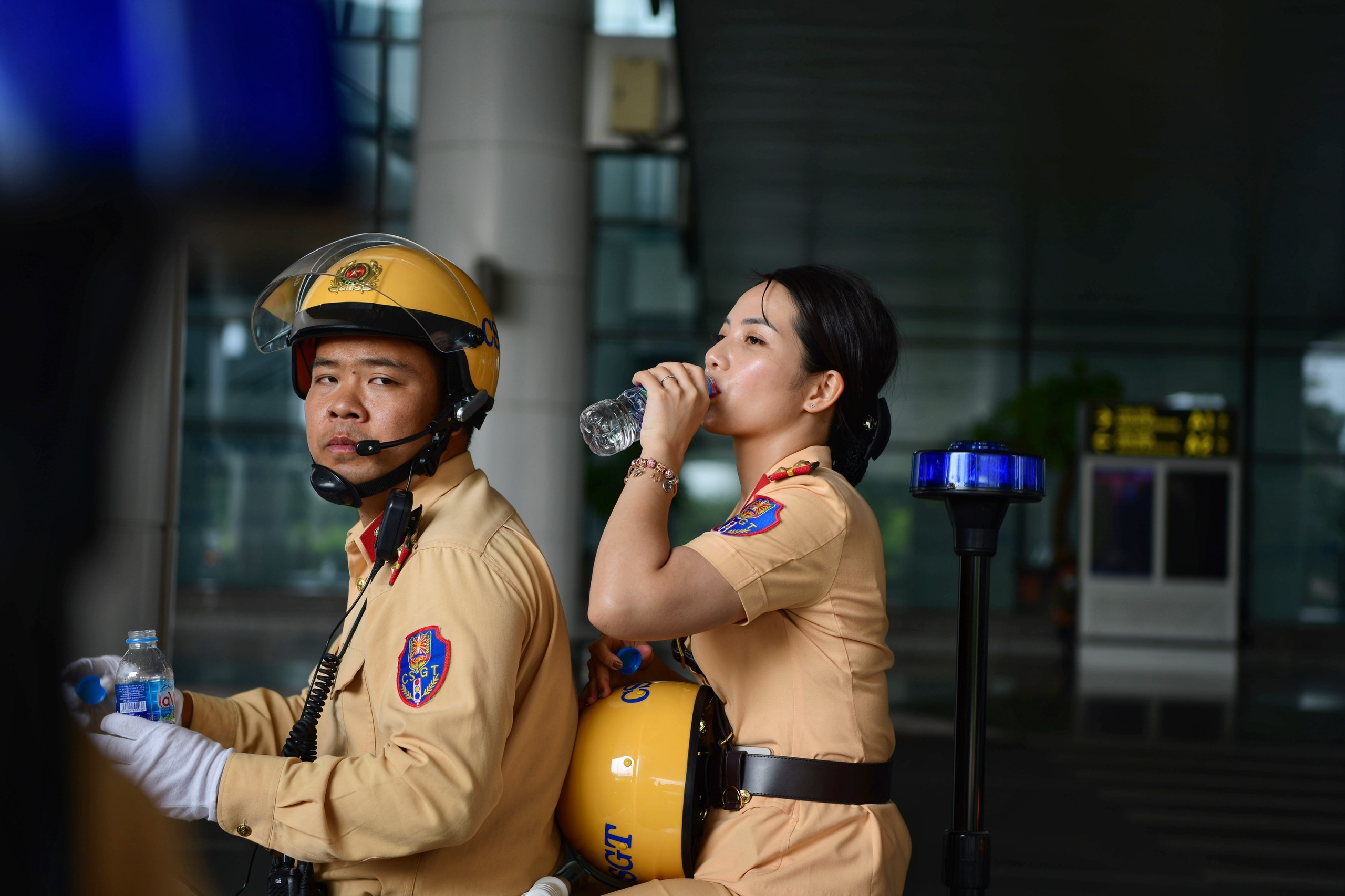 Nu CSGT dan doan Dai hoi Dang anh 5