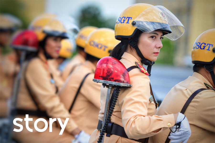 Nu CSGT dan doan tai Dai hoi Dang XIII hinh anh