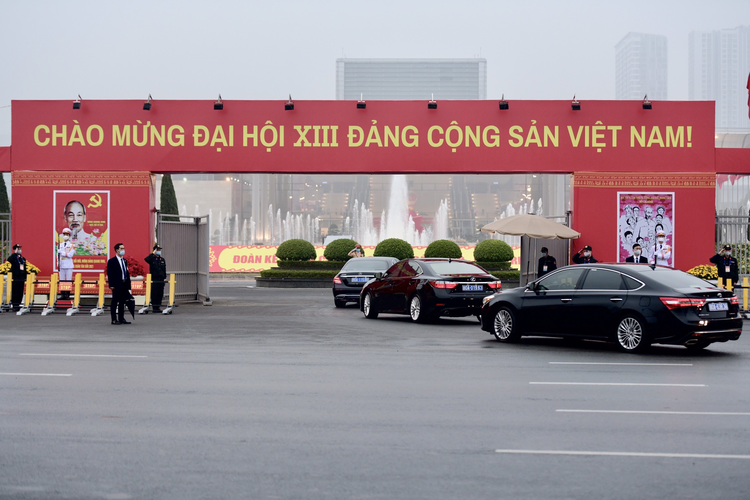 Canh sat co dong bao ve Dai hoi Dang XIII anh 7