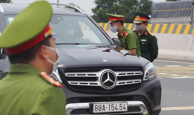 Bai bo giay xac nhan ra vao Hai Phong anh 1