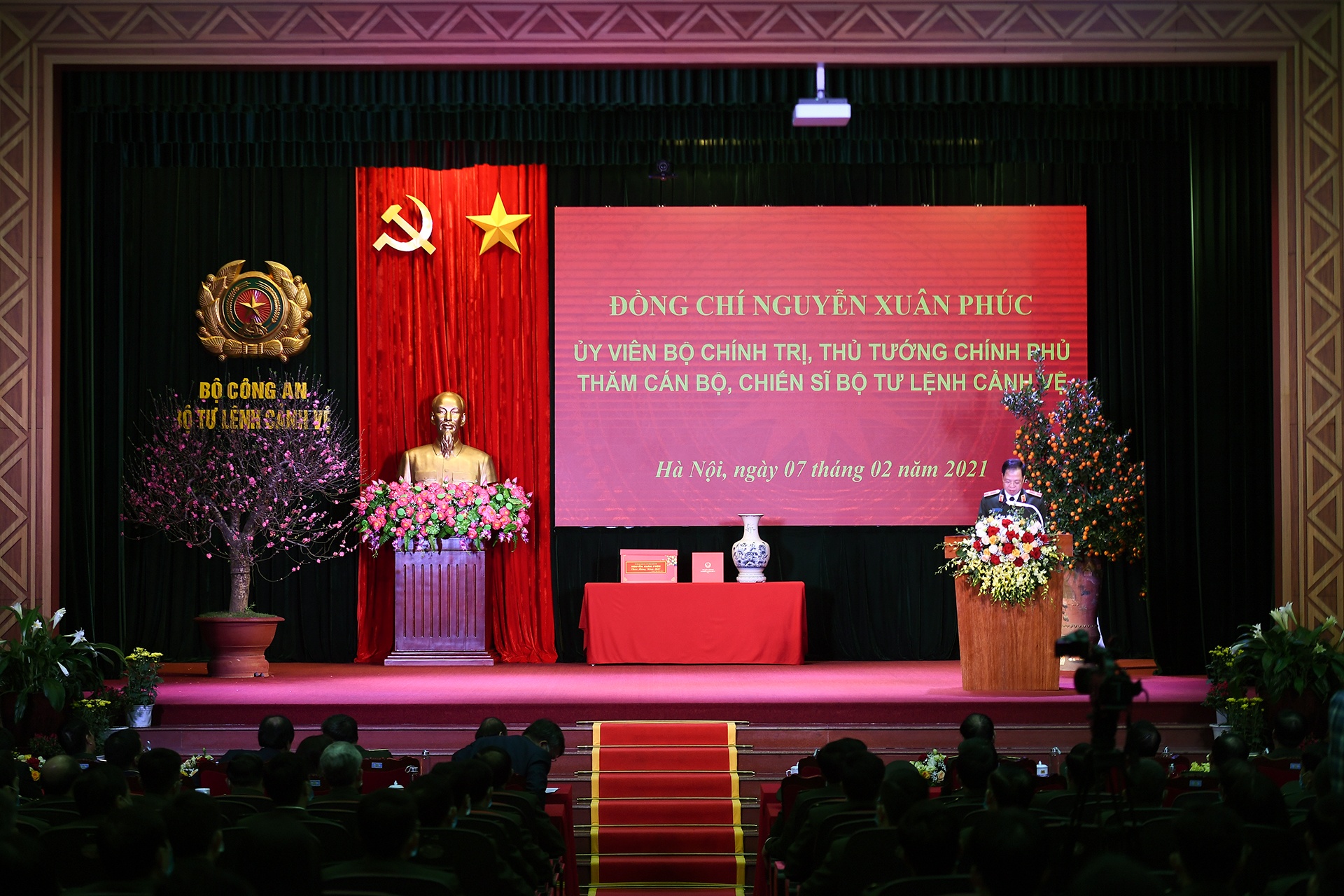 Thu tuong chuc Tet Bo Tu lenh Canh ve anh 3