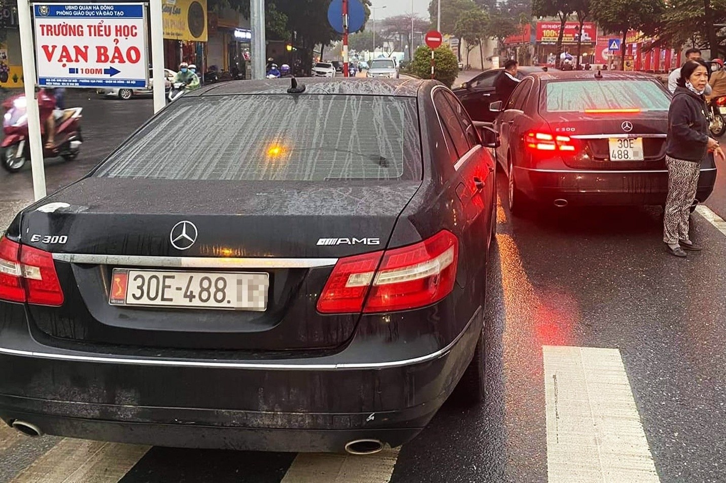 Nguoi mua oto cu can lam gi de nhan dien xe 'me bong con'? hinh anh