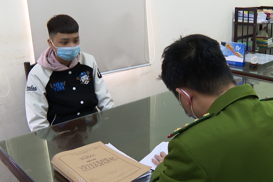 Loi khai cua thieu nien sam so phu nu ngoai quoc hinh anh