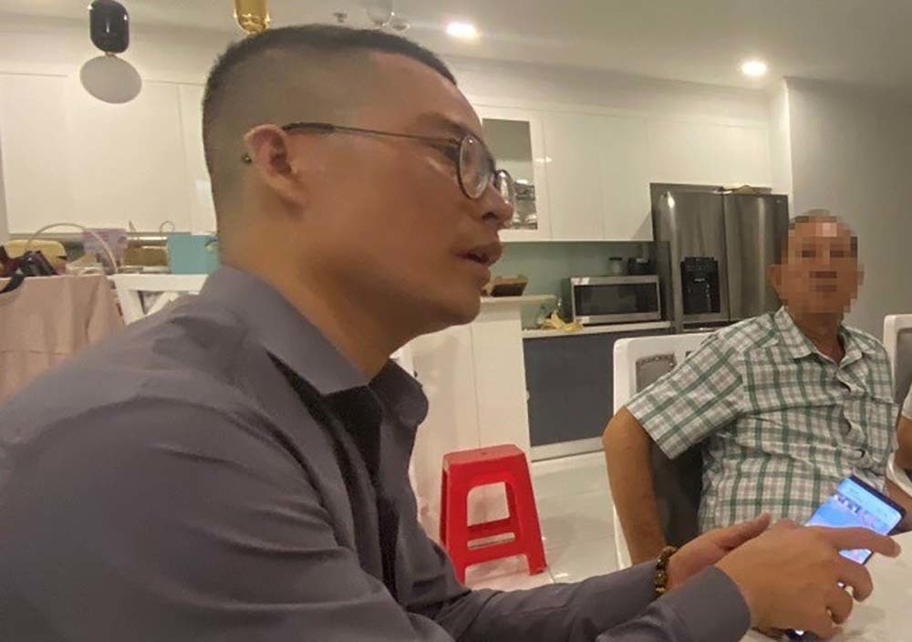 Nguoi to cao ba Tran Uyen Phuong bi bat ve hanh vi lua dao hinh anh