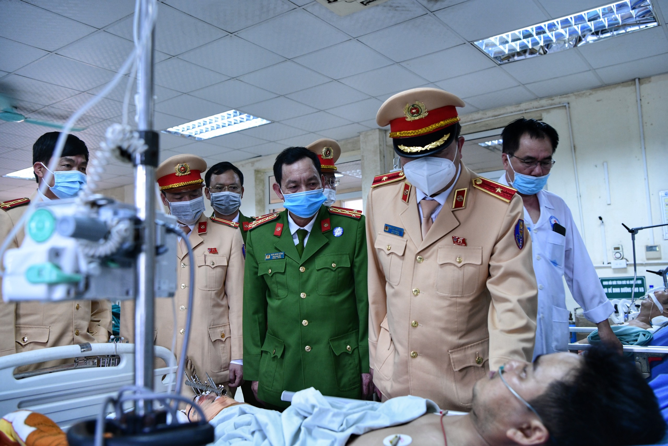 Tài xế tông CSGT Vĩnh Phúc ảnh 1 Tai xe tong CSGT Vinh Phuc anh 1