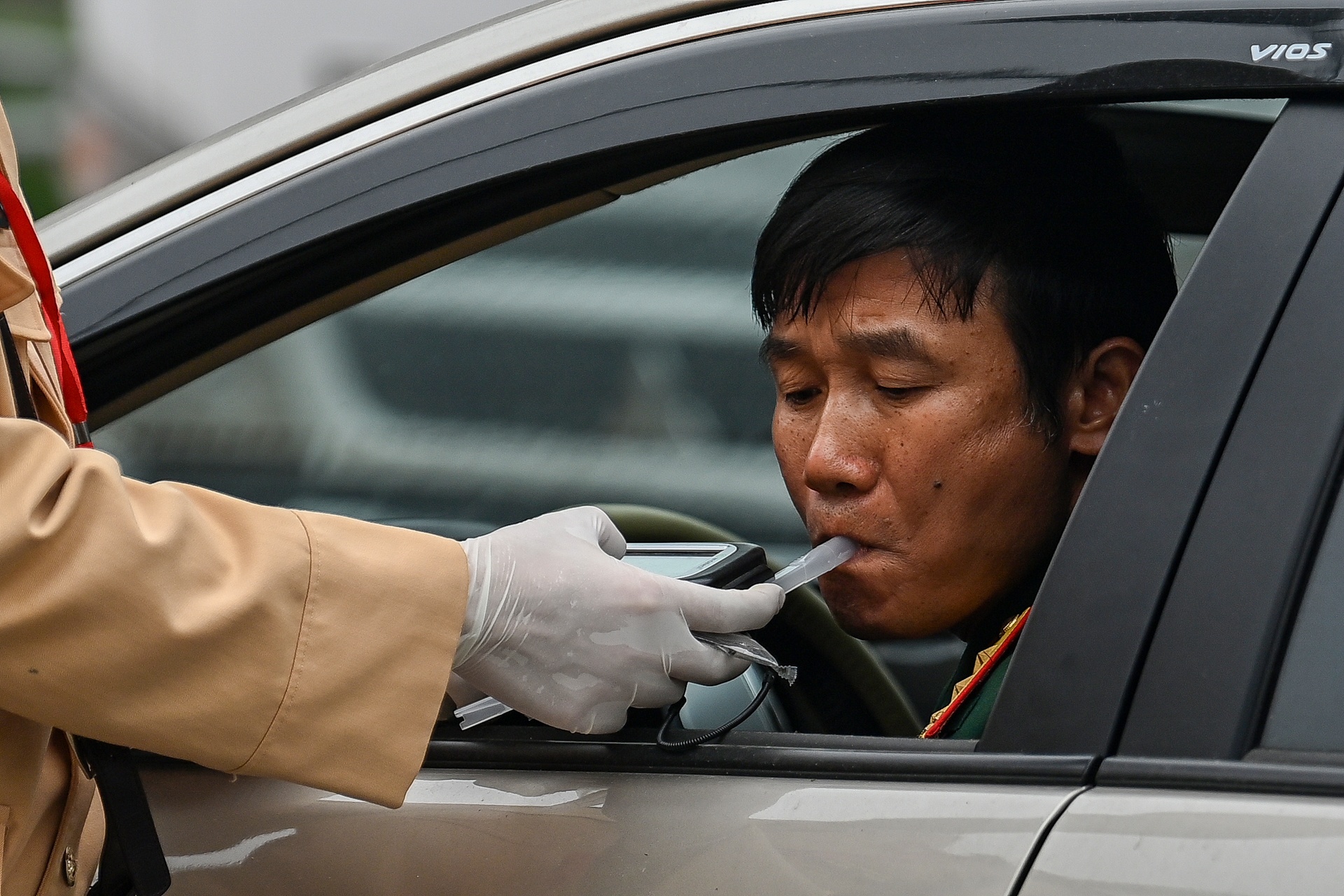 Ra quan nong do con anh 10