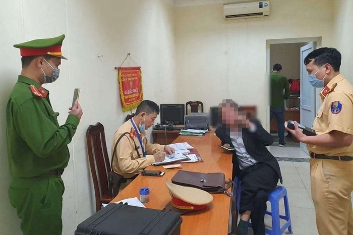 Quân nhân hành hung CSGT ảnh 1 Quan nhan hanh hung CSGT anh 1