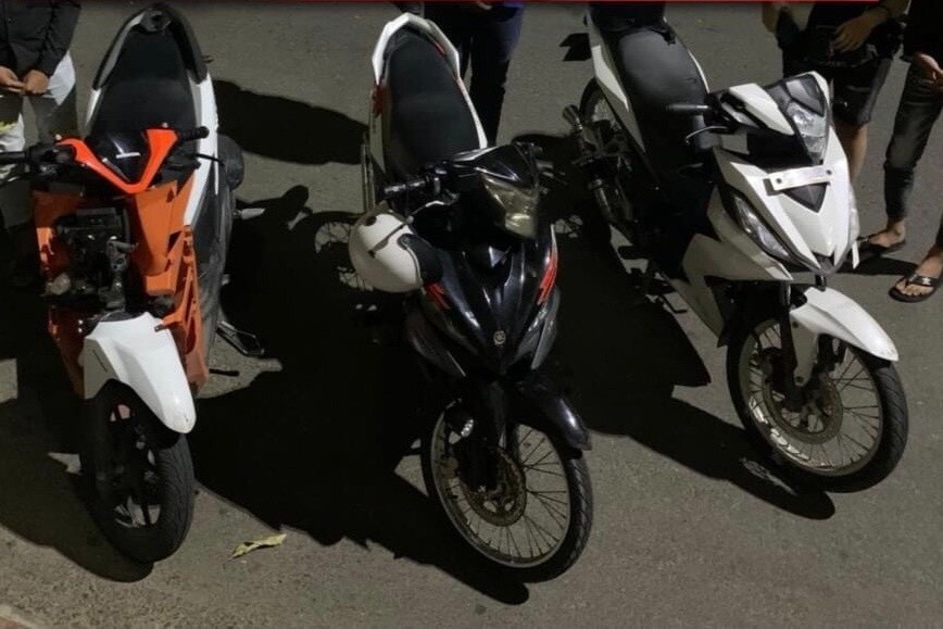 Vay bat nhom 'quai xe' tren quoc lo 51 hinh anh