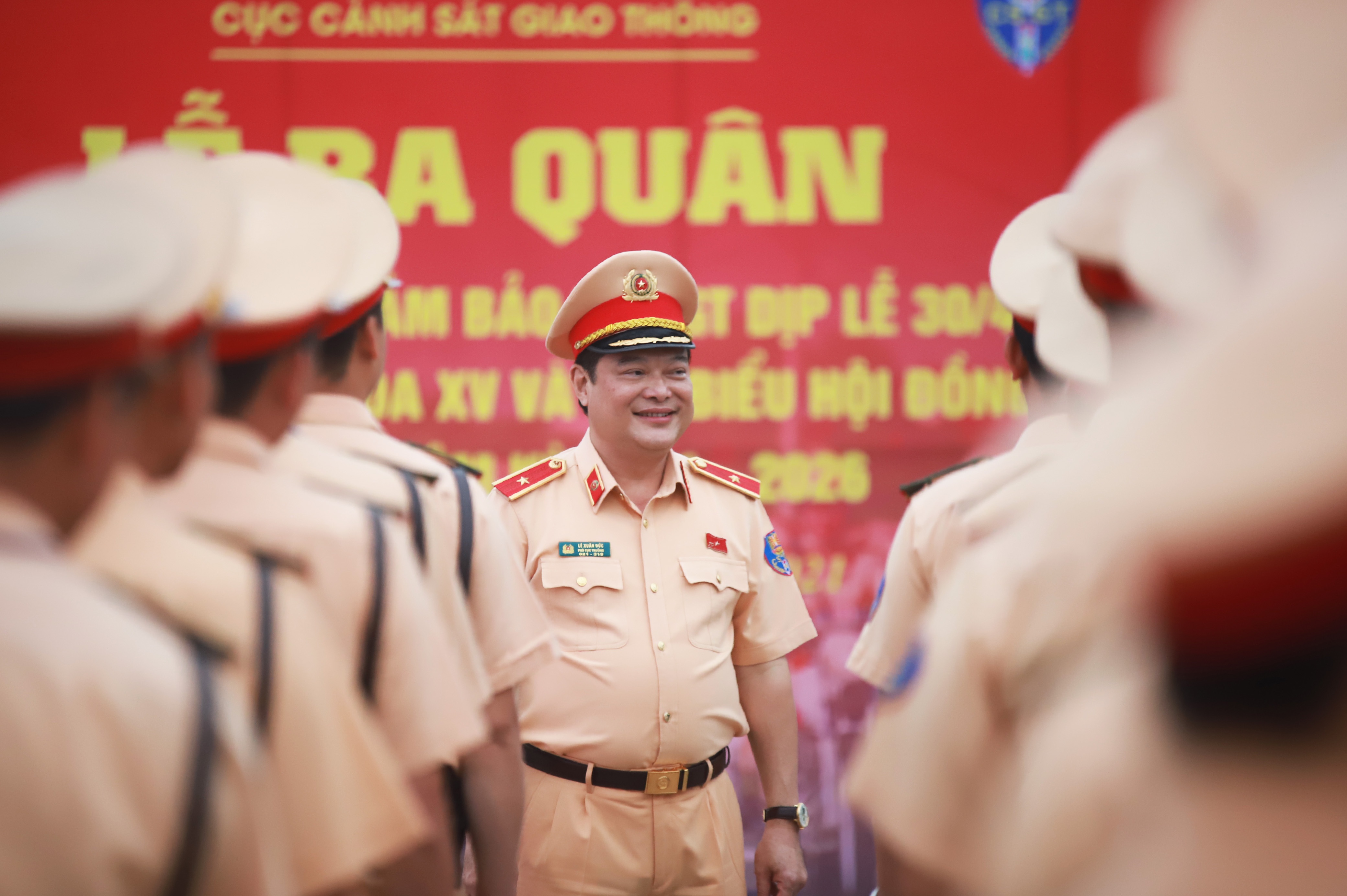 Cuc CSGT ra quan bau cu anh 2