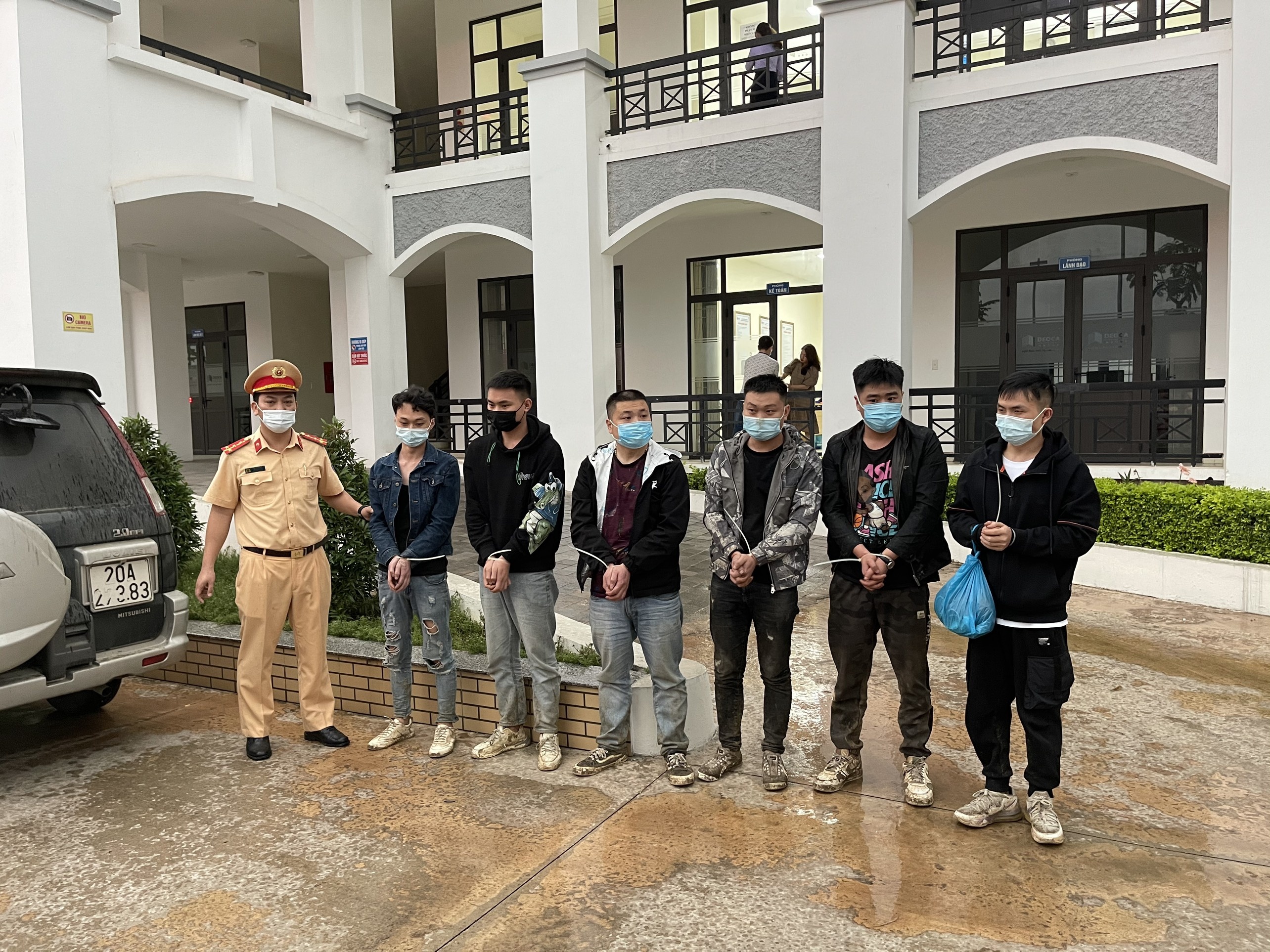 Nhập cảnh trái phép ảnh 1 Nhap canh trai phep anh 1