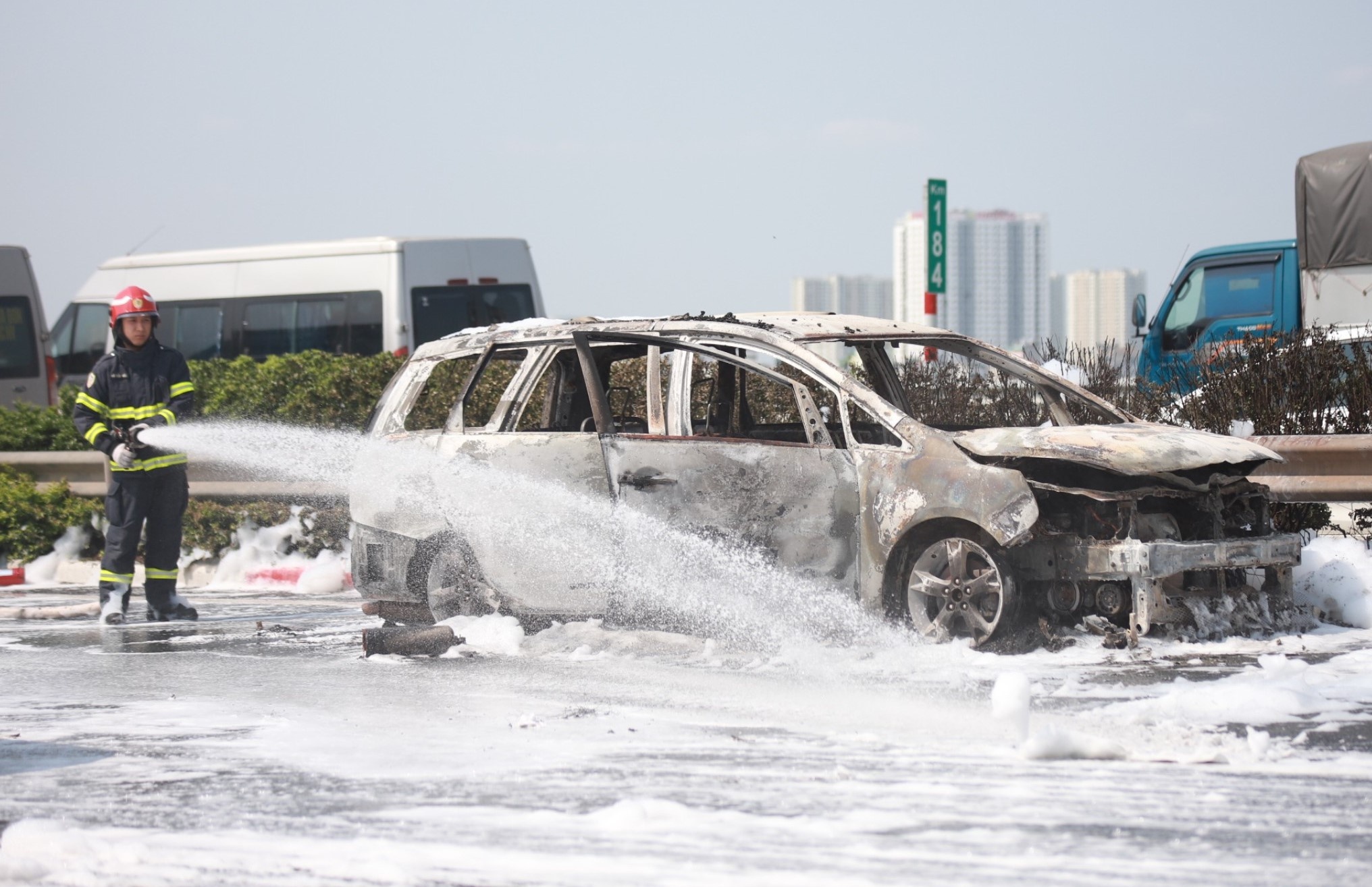 Chay xe cao toc Phap Van - Cau Gie anh 2