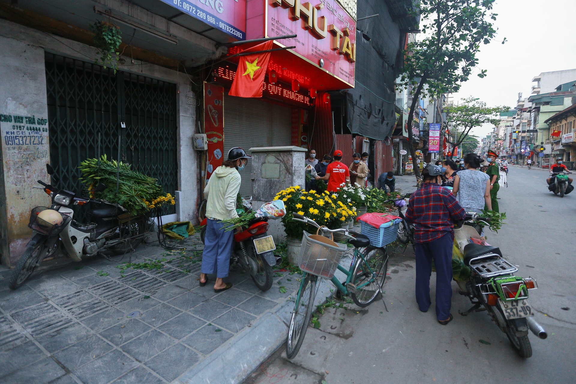 Cam cho coc Ha Noi anh 8