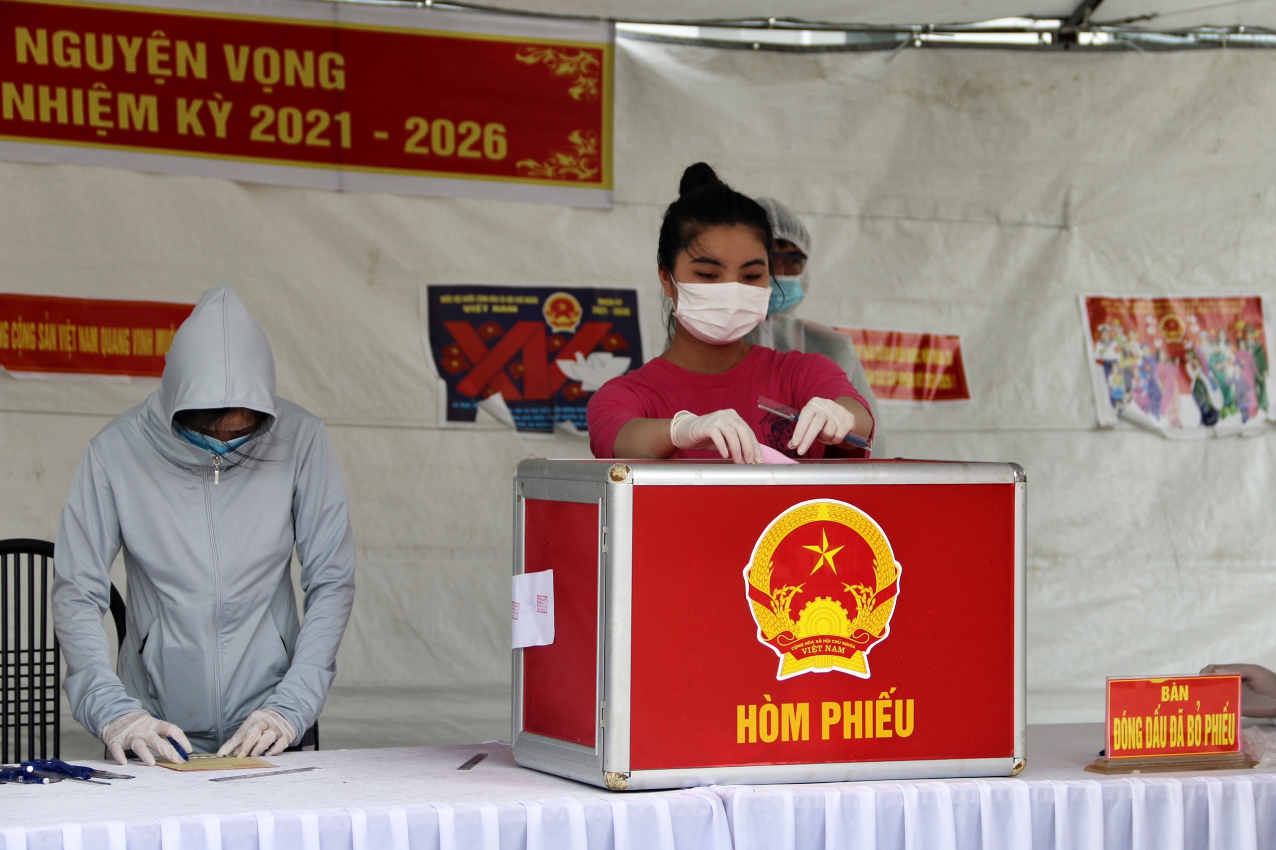 Bau cu vung dich Covid-19 anh 17