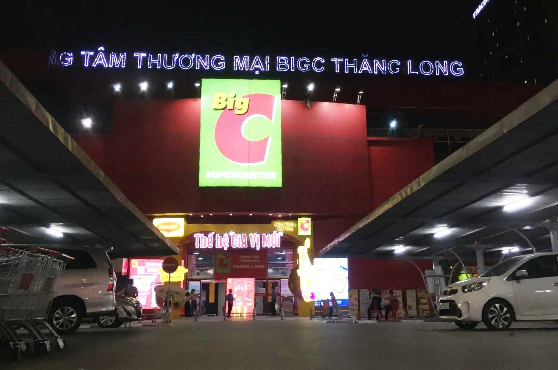 Xac dinh 4 F1 tai sieu thi Big C Thang Long hinh anh