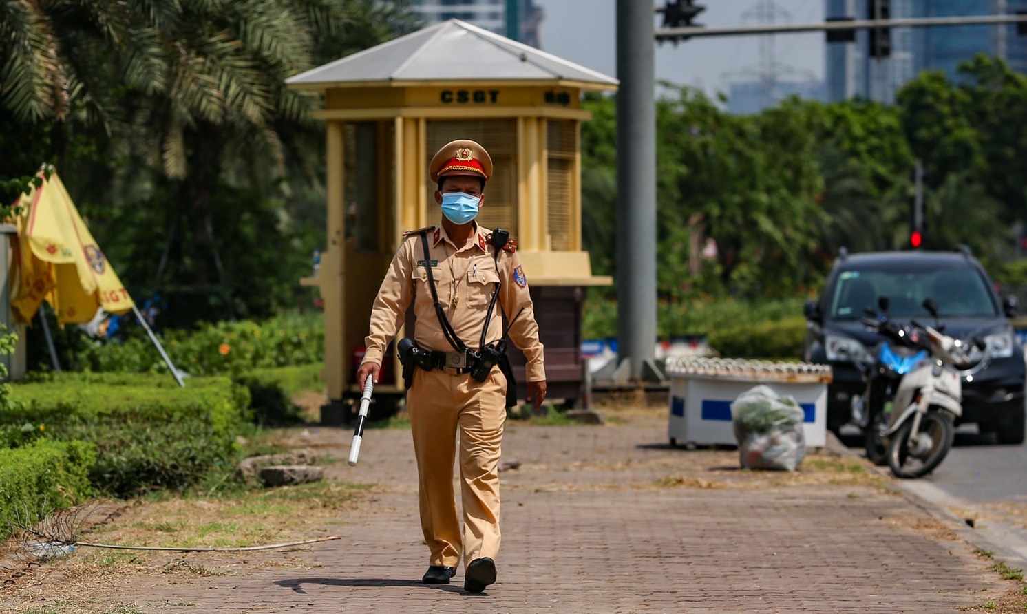 CSGT nang nong anh 4