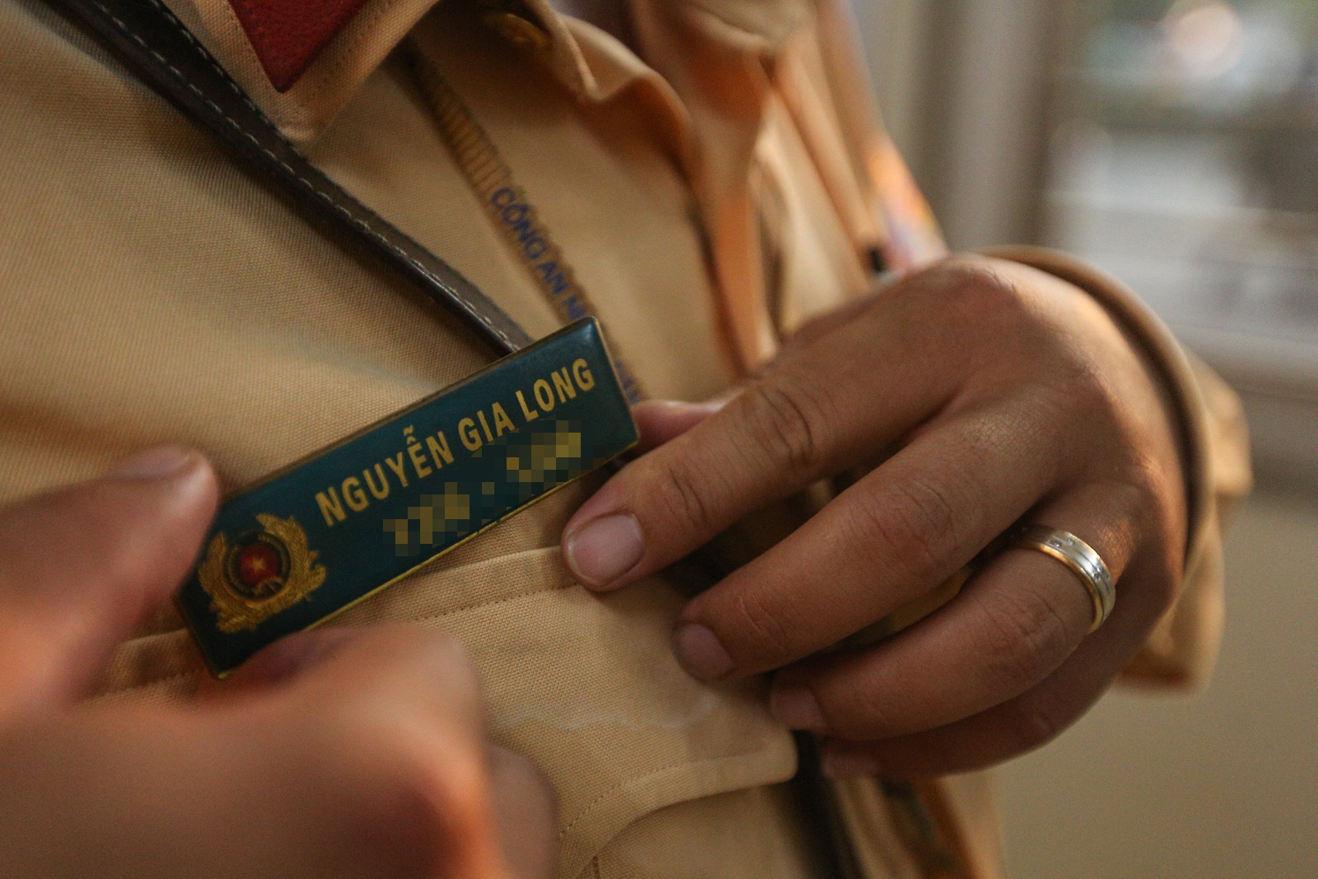 CSGT nang nong anh 1